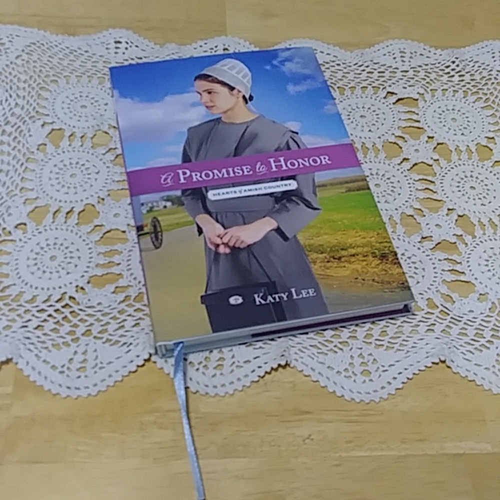 Amish Romance, A Promise to Honor, Hearts of Amish Country series.